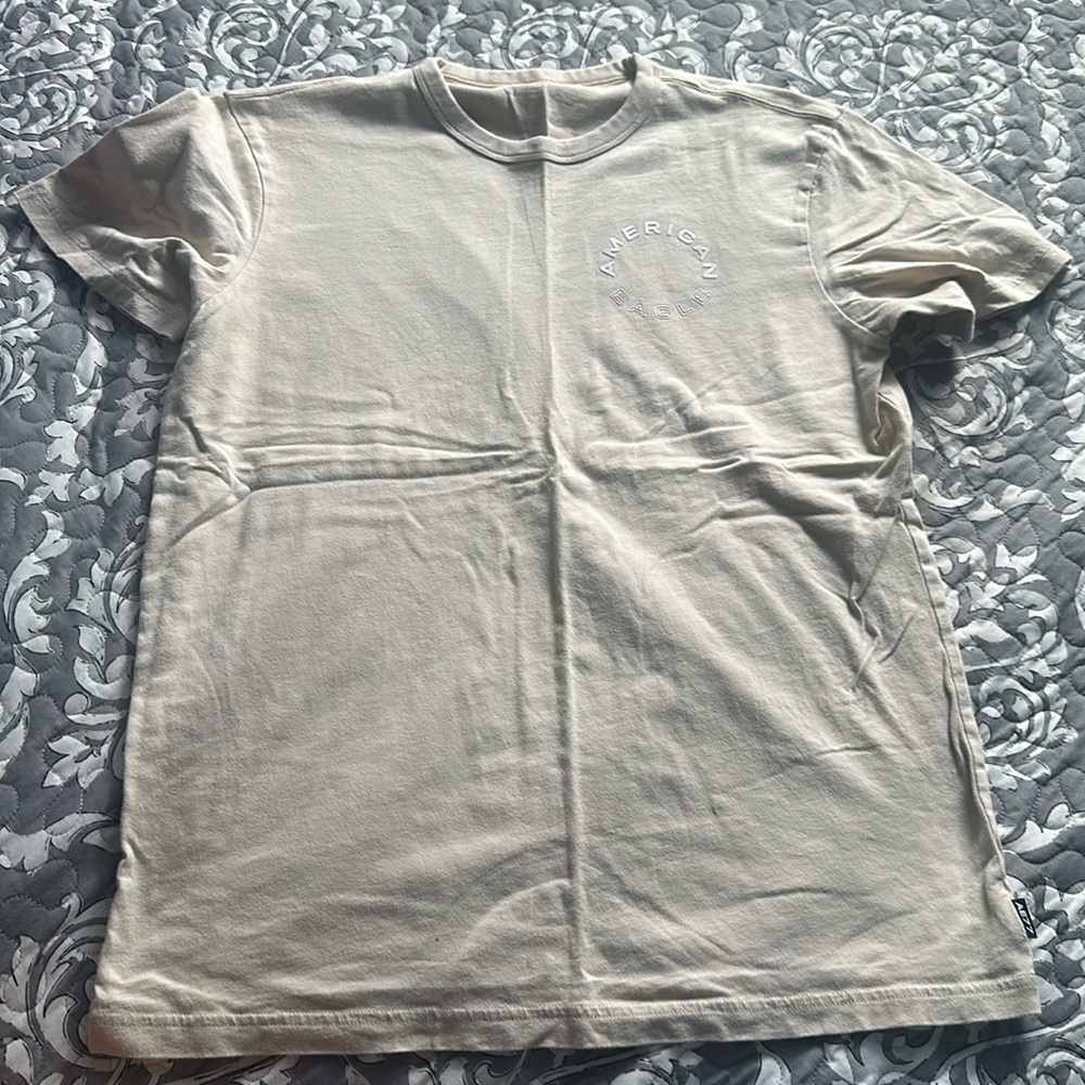 Men’s size s American eagle t shirt